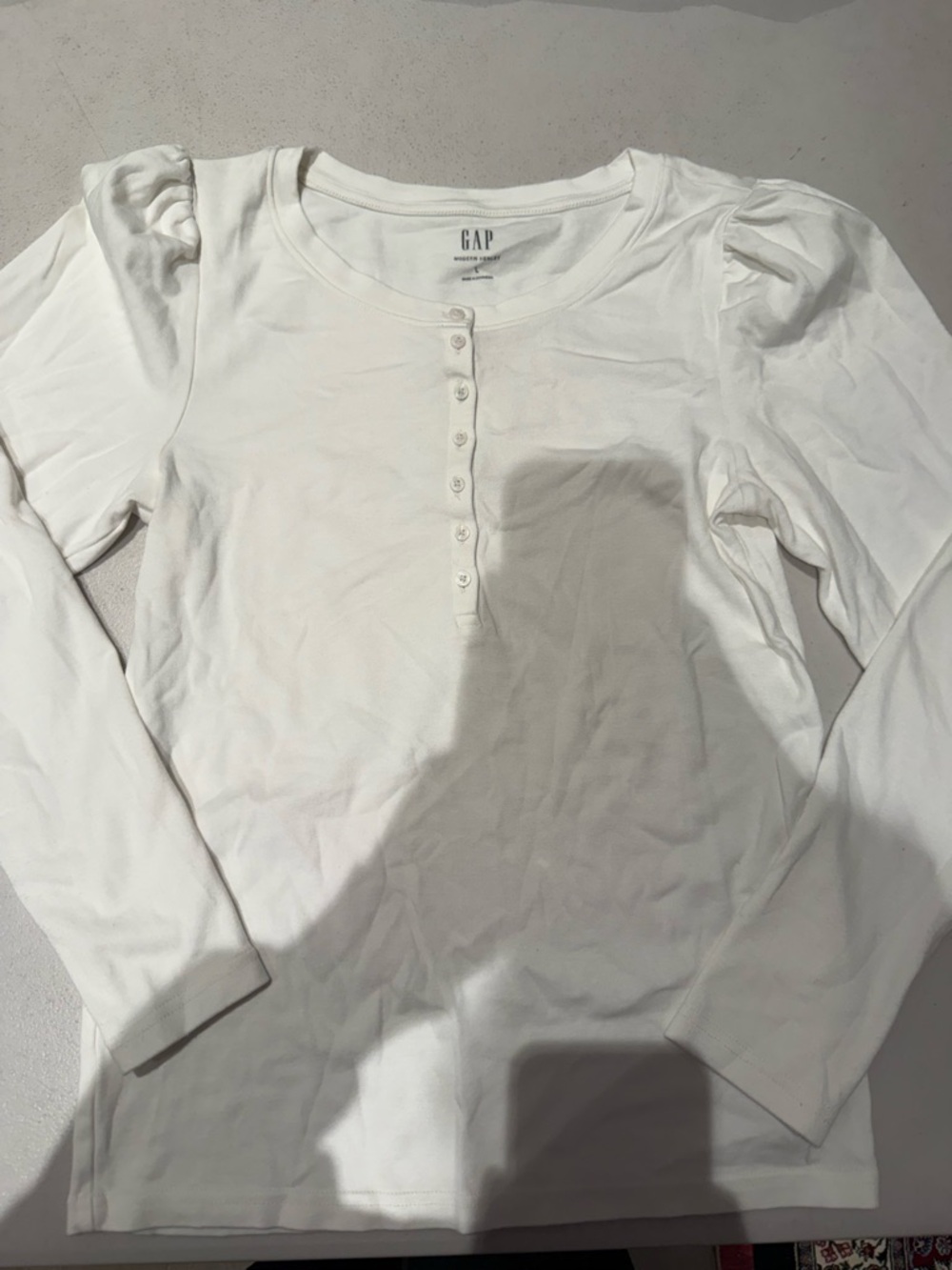 GAP women’s White Long-Sleeve Henley with Puff Shoulders